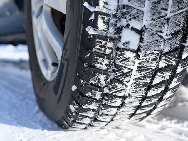 車雪のタイヤ