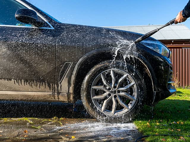 車のコーティングを自分で施工する方法は 下地処理からメンテナンスまで解説 車検や修理の情報満載グーネットピット